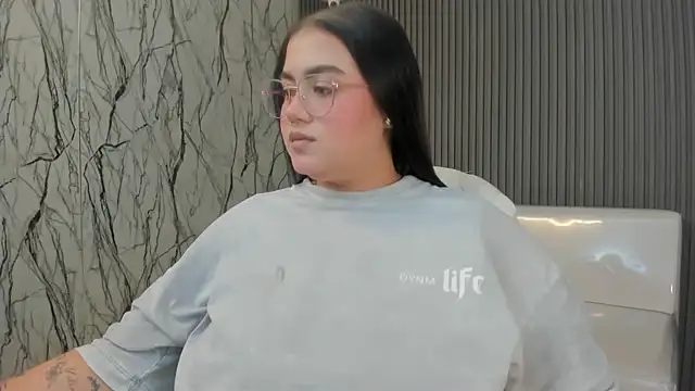 Snapshot of mady_musex chatting on 24, 2, 2026 mady musex online show from 24, 2, 2026