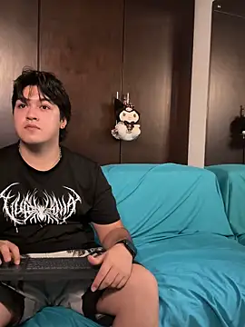 Snapshot of EmilyAndAndrew chatting on 2, 3, 2026 EmilyAndAndrew online show from 2, 3, 2026