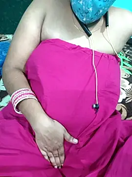 Snapshot of Tamilkannadacouple chatting on 22, 3, 2026 Tamilkannadacouple online show from 22, 3, 2026
