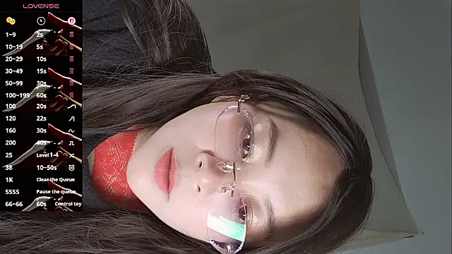 Snapshot of vivi523 chatting on 26, 3, 2026 vivi523 online show from 26, 3, 2026