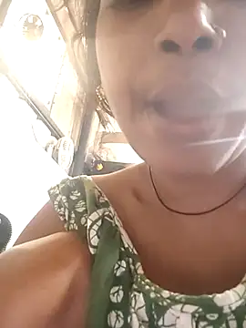 Snapshot of Sweet-runi chatting on 7, 3, 2026 Sweet-runi online show from 7, 3, 2026