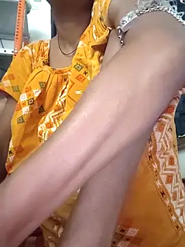 Snapshot of Sweet-runi chatting on 1, 4, 2026 Sweet-runi online show from 1, 4, 2026