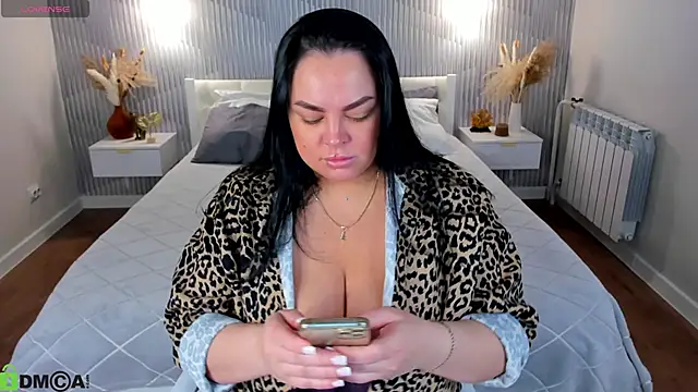 Snapshot of adele_crown chatting on 19, 2, 2026 adele crown online show from 19, 2, 2026