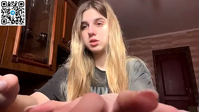 Snapshot of LovelySilk_63 chatting on 2, 3, 2026 LovelySilk 63 online show from 2, 3, 2026