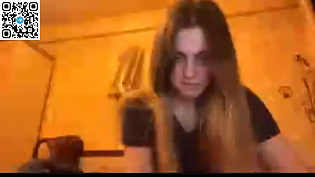 Snapshot of LovelySilk_63 chatting on 18, 4, 2026 LovelySilk 63 online show from 18, 4, 2026