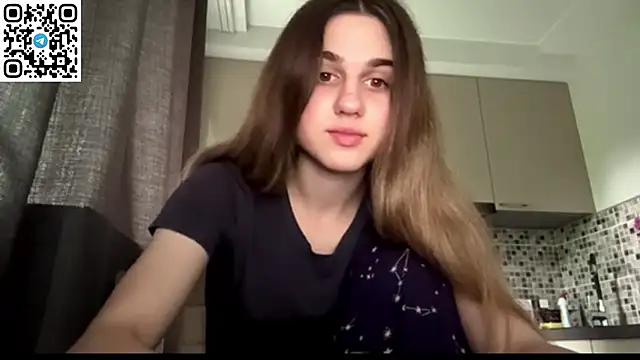 Snapshot of LovelySilk_63 chatting on 7, 6, 2026 LovelySilk 63 online show from 7, 6, 2026