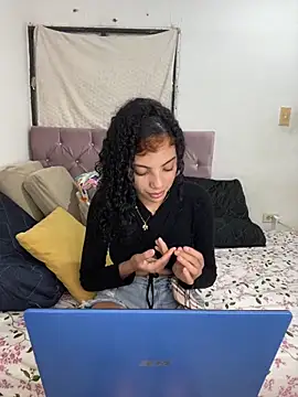 Britney  Latina online show from 4, 3, 2026