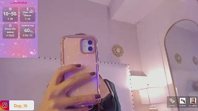 Zoe star  online show from 15, 4, 2026