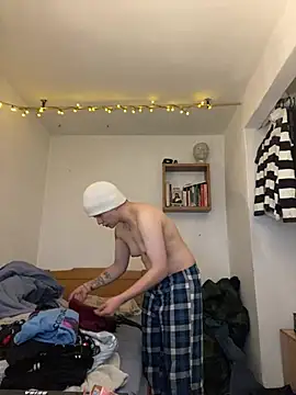 Snapshot of SimonMasseel chatting on 14, 2, 2026 SimonMasseel online show from 14, 2, 2026