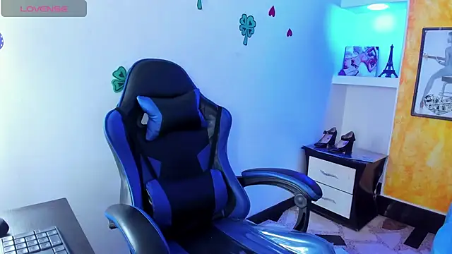 peachy hot online show from 29, 3, 2026