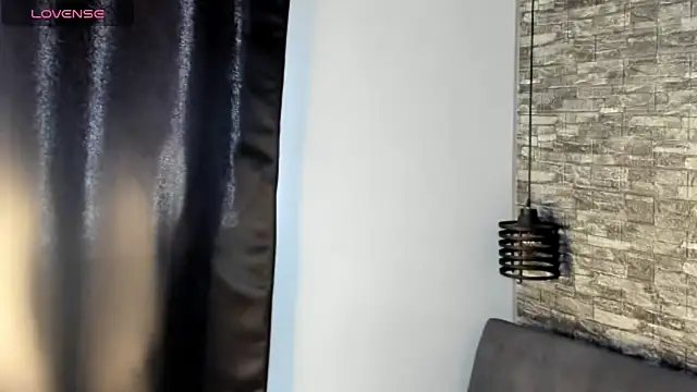 ASHLEY COLLINS1 online show from 18, 3, 2026