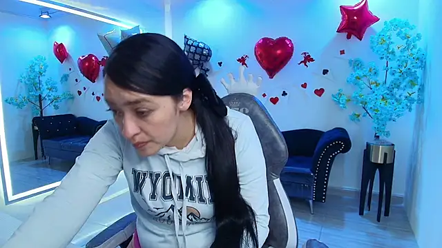 Alanna  scott online show from 13, 2, 2026