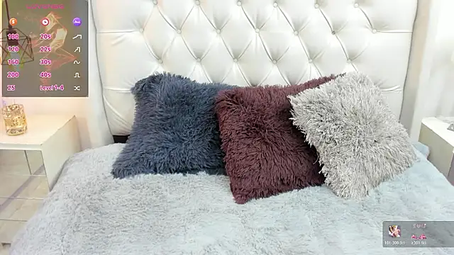 lucyscay  online show from 8, 3, 2026