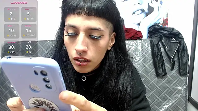 Snapshot of FRANCESCA_LOVE_ chatting on 18, 4, 2026 FRANCESCA LOVE online show from 18, 4, 2026