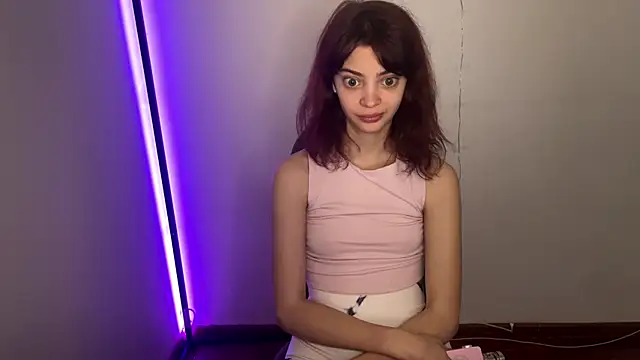 Snapshot of CassyVixen chatting on 21, 4, 2026 CassyVixen online show from 21, 4, 2026