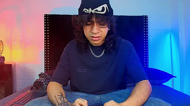 Axell Kussh online show from 21, 2, 2026