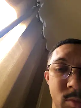 MOREN044 online show from 8, 4, 2026