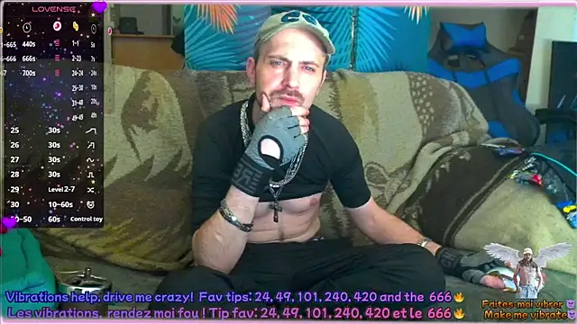 Snapshot of SwatRocShy chatting on 26, 2, 2026 SwatRocShy online show from 26, 2, 2026