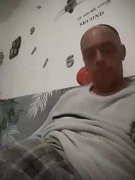 Snapshot of circott chatting on 13, 3, 2026 circott online show from 13, 3, 2026