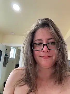 Naomi Blaire online show from 3, 3, 2026