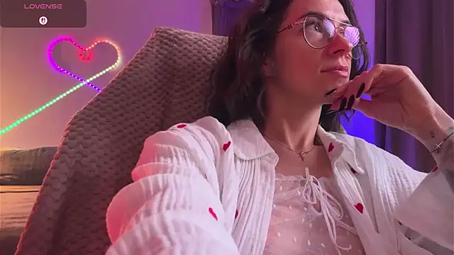 Snapshot of Katy_Kar chatting on 2, 3, 2026 Katy Kar online show from 2, 3, 2026