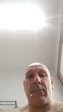 Snapshot of Hardlongbig chatting on 9, 2, 2026 Hardlongbig online show from 9, 2, 2026