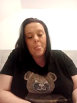 Snapshot of louisa36 chatting on 28, 2, 2026 louisa36 online show from 28, 2, 2026