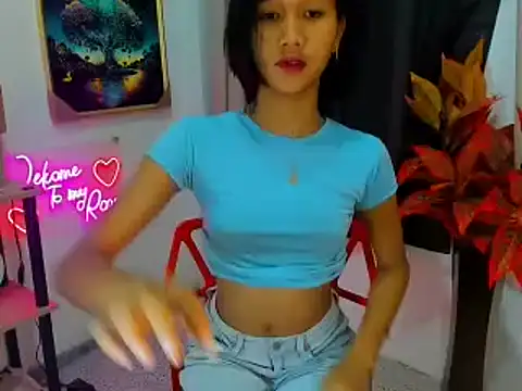 littlemikay online show from 18, 2, 2026