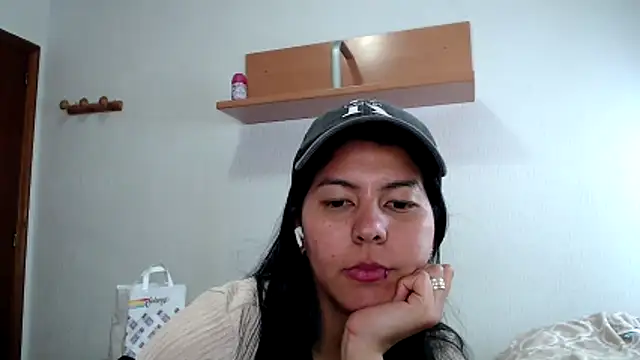 ZeforAitanna online show from 13, 4, 2026