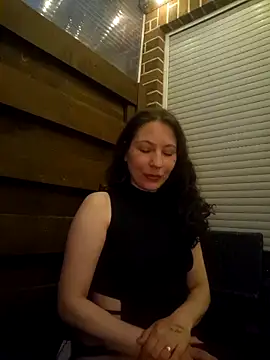 Snapshot of Lolahottele chatting on 6, 6, 2026 Lolahottele online show from 6, 6, 2026