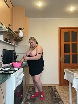 Mommy-girl-Lola online show from 12, 2, 2026