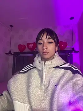 alahia pink online show from 26, 2, 2026