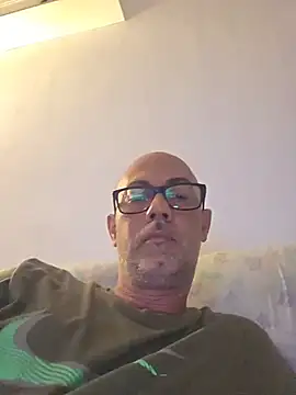 Snapshot of pareja47 chatting on 1, 8, 2026 pareja47 online show from 1, 8, 2026
