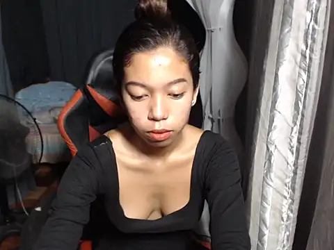 Snapshot of urgirlyflor chatting on 24, 3, 2026 urgirlyflor online show from 24, 3, 2026