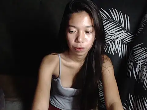 Snapshot of urgirlyflor chatting on 5, 4, 2026 urgirlyflor online show from 5, 4, 2026