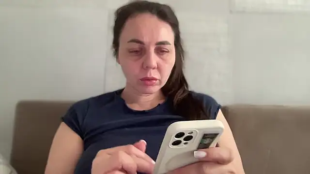 Snapshot of Darsy_Rox chatting on 19, 4, 2026 Darsy Rox online show from 19, 4, 2026