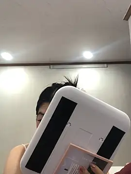 cuty lusy online show from 26, 3, 2026