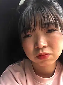 Snapshot of cuty_lusy chatting on 20, 4, 2026 cuty lusy online show from 20, 4, 2026