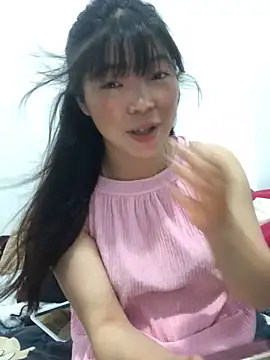 Snapshot of cuty_lusy chatting on 17, 5, 2026 cuty lusy online show from 17, 5, 2026