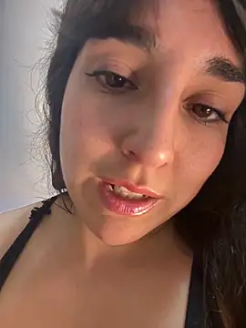 Snapshot of Latinaelisa chatting on 25, 3, 2026 Latinaelisa online show from 25, 3, 2026