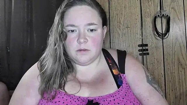 Snapshot of ladylynn13 chatting on 14, 2, 2026 ladylynn13 online show from 14, 2, 2026