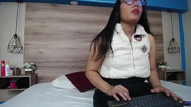 Snapshot of PamelaChu01 chatting on 1, 3, 2026 PamelaChu01 online show from 1, 3, 2026