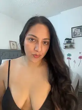 Snapshot of Victoria_Lusty chatting on 7, 5, 2026 Victoria Lusty online show from 7, 5, 2026