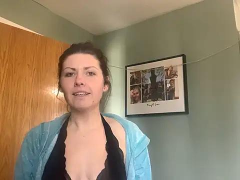 karmenkayekay online show from 9, 2, 2026