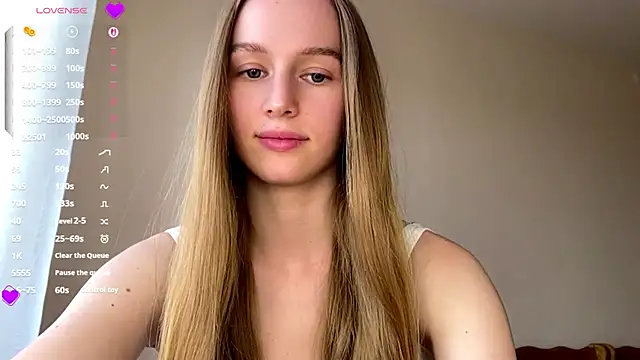 Snapshot of Viktoria_Vibes chatting on 7, 5, 2026 Viktoria Vibes online show from 7, 5, 2026
