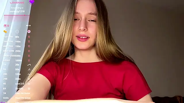 Snapshot of Viktoria_Vibes chatting on 11, 5, 2026 Viktoria Vibes online show from 11, 5, 2026
