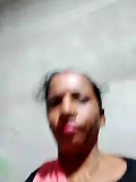 Snapshot of Anitarakkoli chatting on 9, 6, 2026 Anitarakkoli online show from 9, 6, 2026