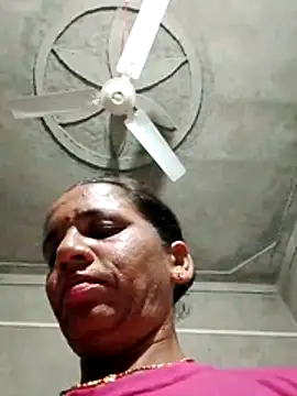 Snapshot of Anitarakkoli chatting on 21, 6, 2026 Anitarakkoli online show from 21, 6, 2026