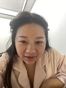 Snapshot of DDoo21 chatting on 1, 4, 2026 DDoo21 online show from 1, 4, 2026