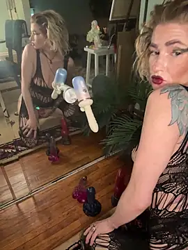 Snapshot of XXX2Freaks chatting on 17, 5, 2026 XXX2Freaks online show from 17, 5, 2026